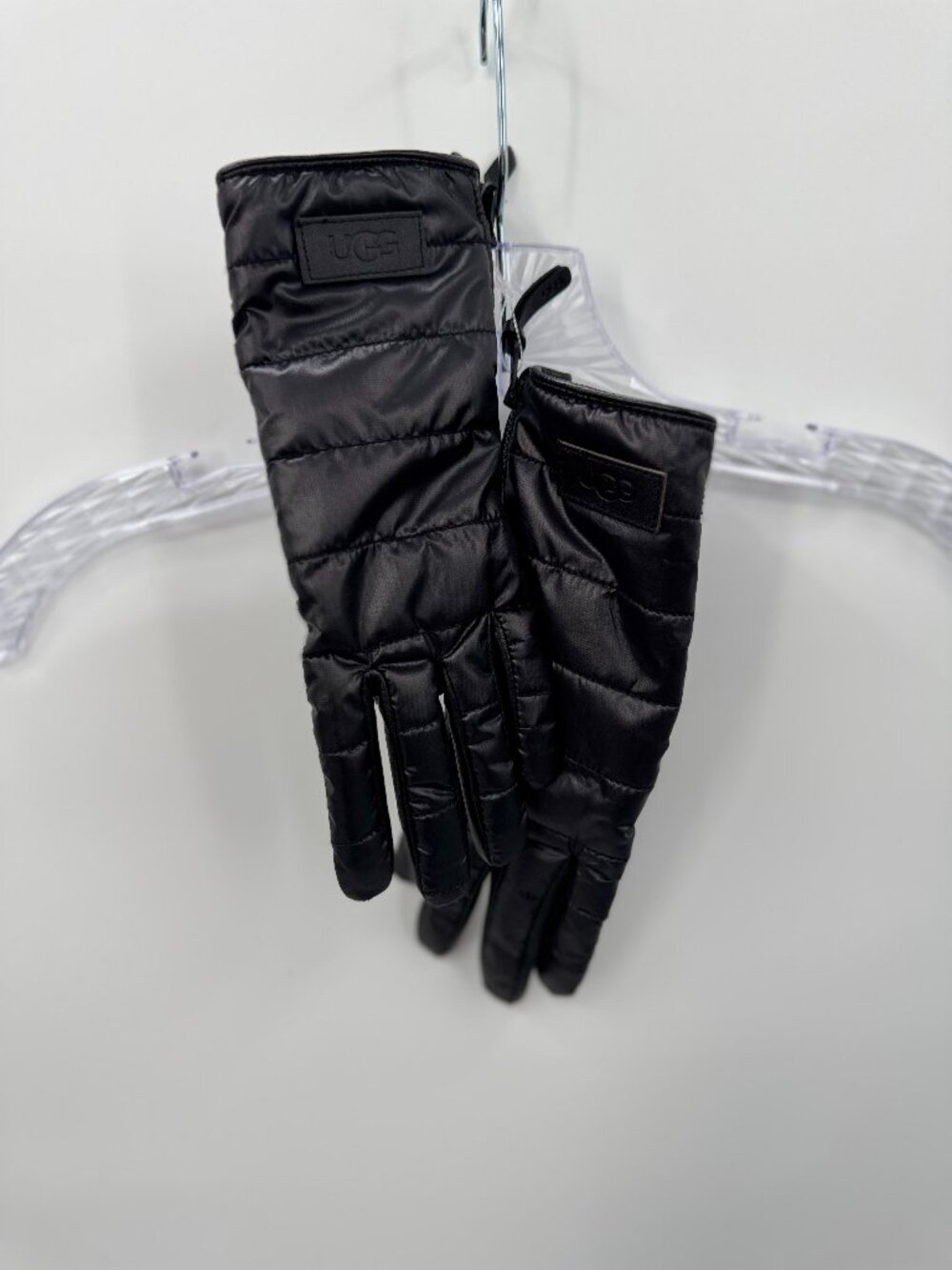Apres Ski Winter Luxury UGG Quilted Puffer Leather Palm Gloves Womens S/M Black